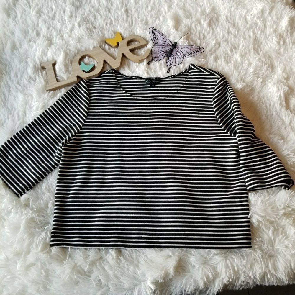 Cynthia Rowley black and white stripe top 3/4 slve